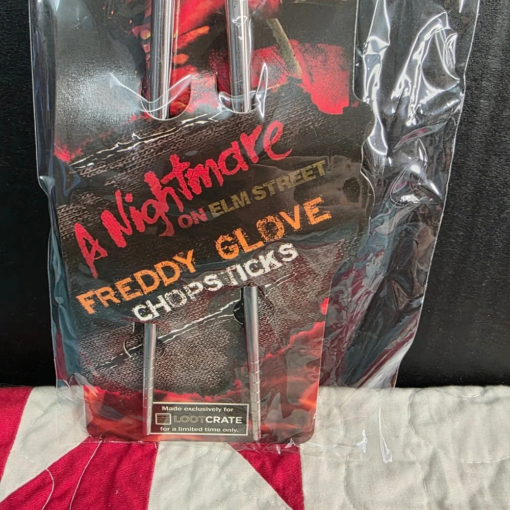 Loot Crate Freddy Glove Chopsticks Unisex Silver Nightmare on‎ Elm Street NEW
